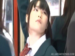 【愛代さやか】バスの中でチカンに勃起チ○ポを押し付けられて・・・発情する巨乳女子校生