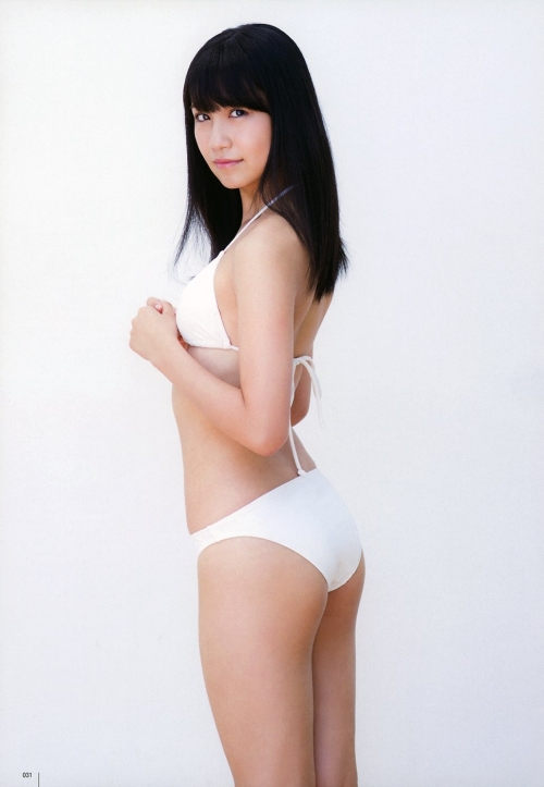 ザ・清楚AKB48小嶋真子が見せた真っ白な水着のエロ画像がたまらんｗｗ1